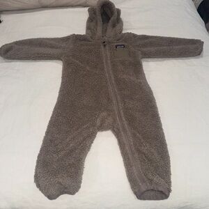 Patagonia Teddy Taupe Kids One Piece Size 2T